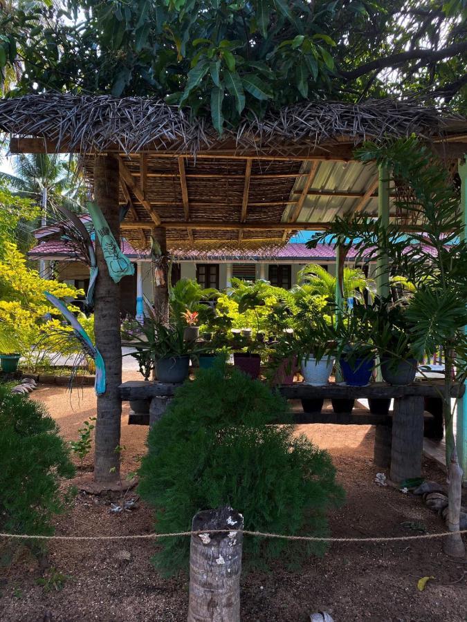 Elena Garden Resort And Restaurant Trincomalee Exterior photo